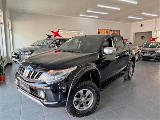 MITSUBISHI L200 TRITON 2.4 16V TURBO DIESEL SPORT HPE CD 4P 4X4 AUTOMÁTICO